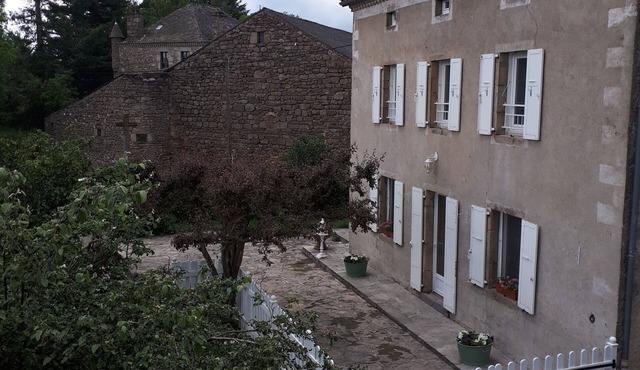 Large family home near Lac de Naussac 15/pers.
