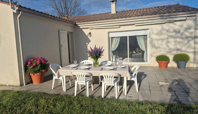 Large family home - 4 bedrooms, enclosed garden & terrace