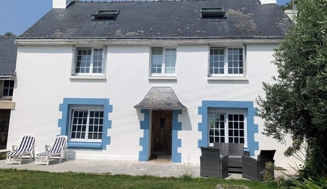 Large family home 5 minutes from the beach (Finistère, Brittany)