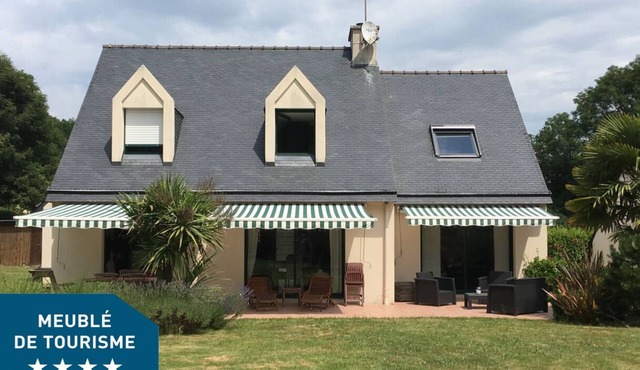 Large family home, close to beaches