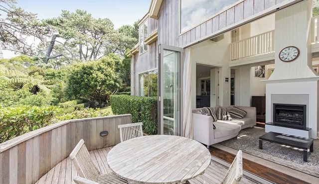 Large Family Home - 4 Bdrms - Great Location