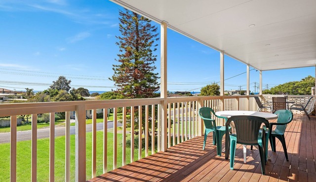 Large Family Home Close to the Beach