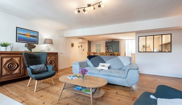 Large family home in the heart of the village with mountain views