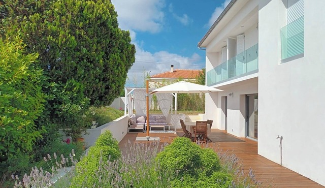 Large family home La Rochelle & Ile de Ré