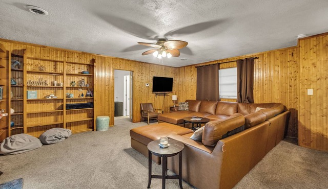 Large Family Home near EXPO/Downtown/TU