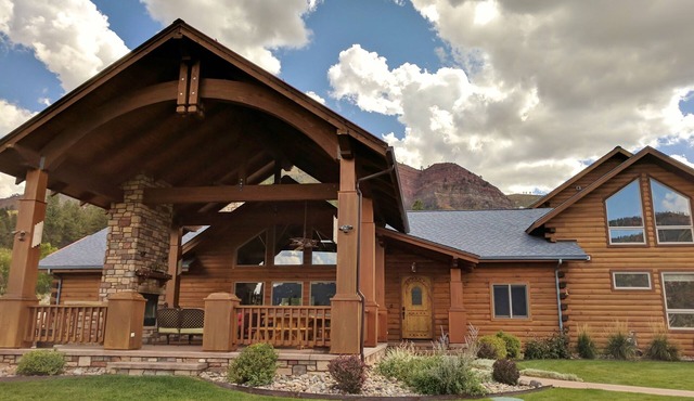 Large Family Home with Acreage in Beautiful Animas Valley [CO Lic. 02872172-000]