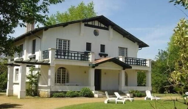 Large family house in the moors