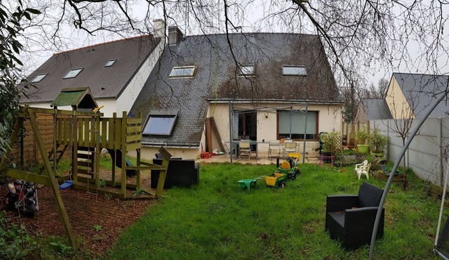 Large family house with garden, 150 m², 10 minutes from the beach