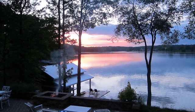 Large Family Lakehouse w/Dock, Deck, Patio, Views