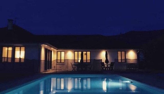 Large family villa facing the Chartreuse - Private swimming pool, peace & nature