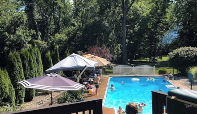Large farm house in country setting. Wrap around decks, luxury vinyl plank throughout with washer/dryer and huge game room. 5 bedrooms, plenty of room to stretch out and relax. Large pool is available end May - end September.