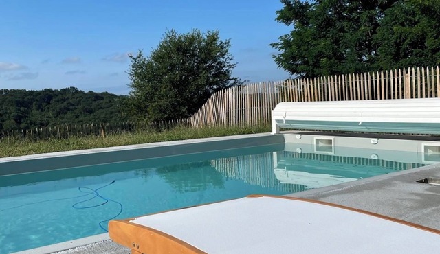 Large farmhouse in Chalosse with swimming pool and lovely views near the Basque Country