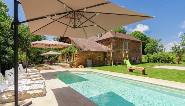 Large farmhouse with private garden