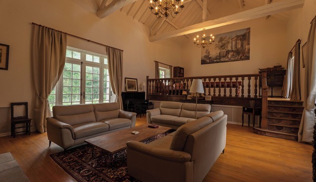 Large, secluded house on the waterfront