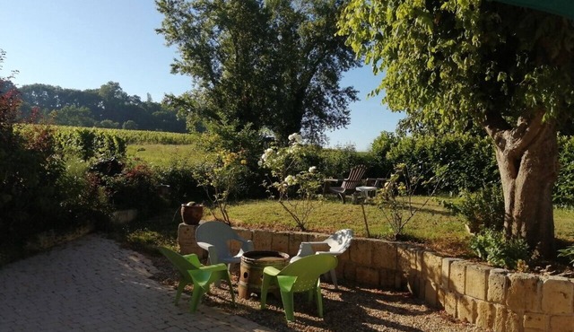 Large house, sleeps 10, in the heart of the Saint-Emilion vineyards