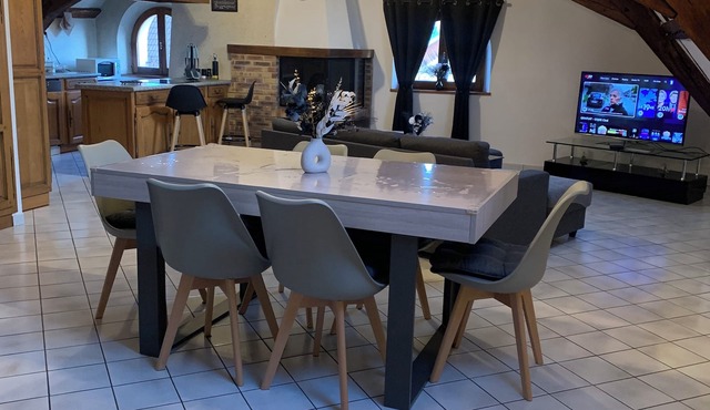 Large fully-equipped apartment 3 bedrooms 3 double beds 2 bathrooms