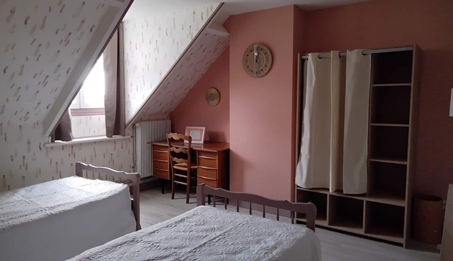 Large, fully renovated house on enclosed grounds