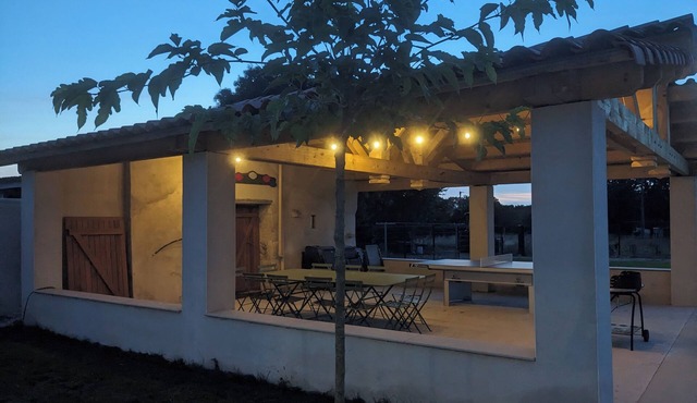 Large gîte for 11 people, 5 bedrooms, near La Rochelle