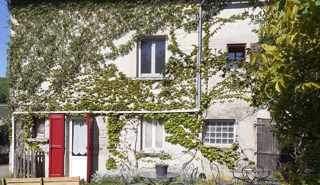 Large gite **** for 10 people on the Aubrac