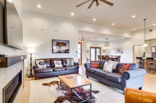 Large Group Getaway in Georgetown w/Private Pool!