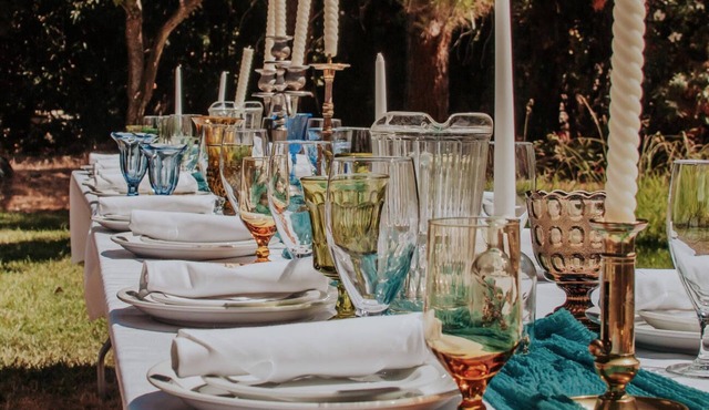 Large Group Property directly on the Lake!