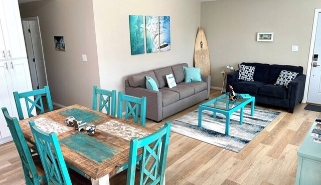 Large Group Retreat in Oceanside. 2 houses. 6 rooms. 1.5 mi to the beach!
