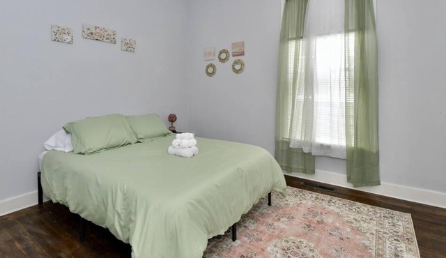 Large Groups in Fountain Square near Downtown Indy by Conventions