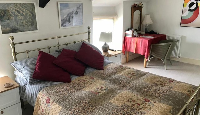 Large guest room in stylish Georgian town house