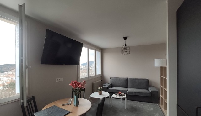 Large high standing apartment center and faculties