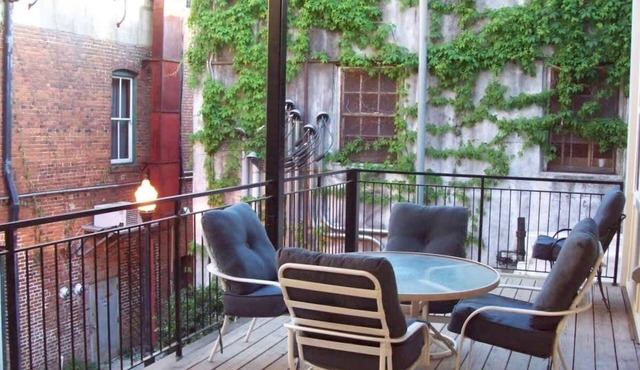 Large Historic Downtown Loft - Rear