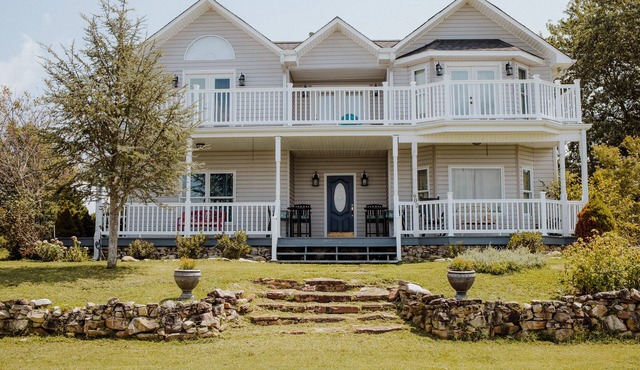 Large Historical Alpine House near Chattanooga