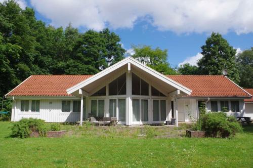 Large Holiday Home Close To Nature