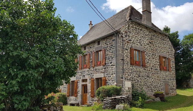Large holiday home in Cantal, in the heart of the Auvergne volcano park