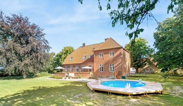 Large holiday home with pool on South Lolland coast