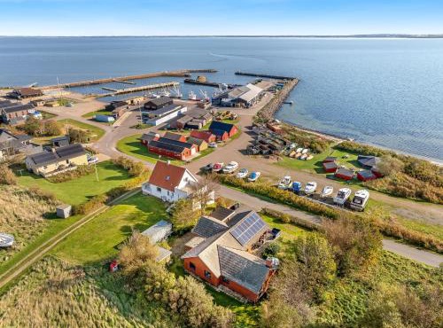 Large Holiday Home With A View Of The Fjord