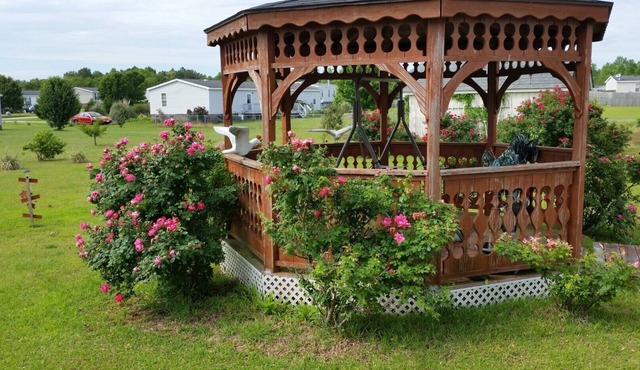 Large home 15 min from ocean, 5 min to boat launch