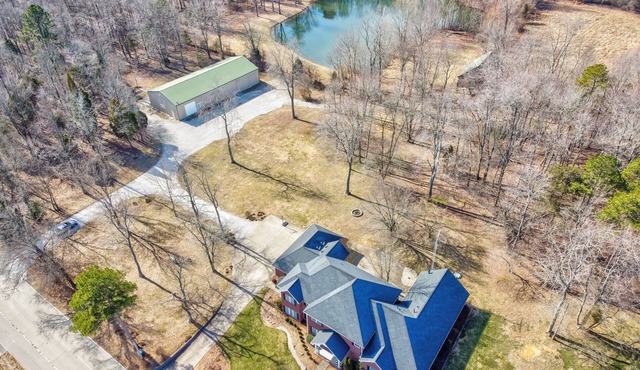 Large Home Sleeps 24 in Santa Claus 5 Mins from Holiday World with a Game Room