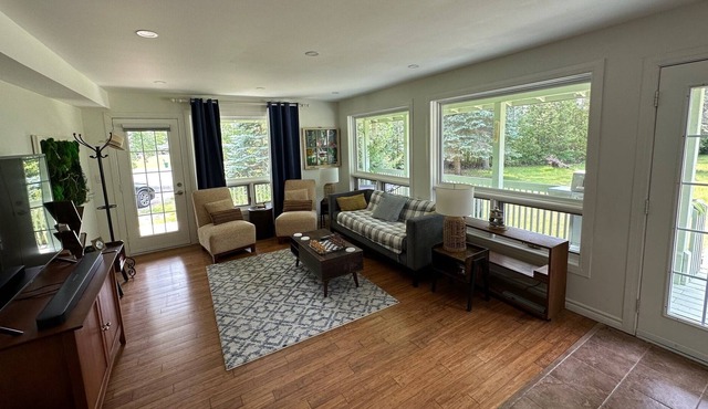 Large home steps from Presqui'le Provincial Park