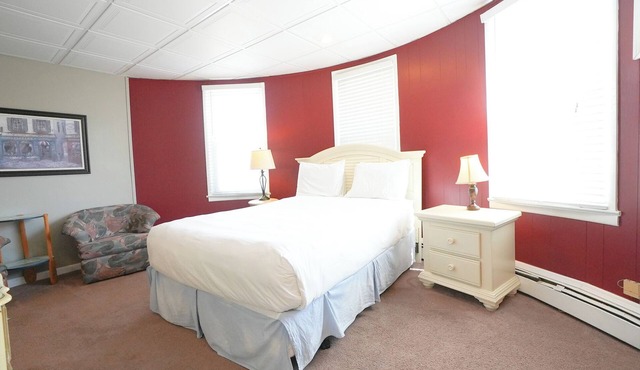 Large Hotel Room 250 feet from the boardwalk and beach.