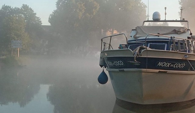 Large houseboat on the Marne, ideal for a family!
