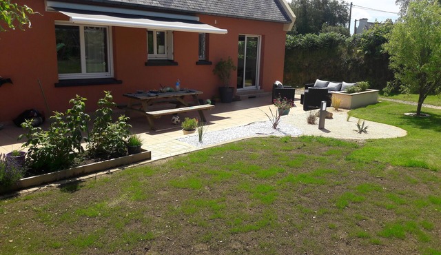 Large house 130m2 in the countryside and near the sea