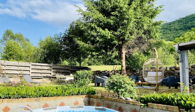 Large house 16 pers 10 mins Ax-les-Thermes