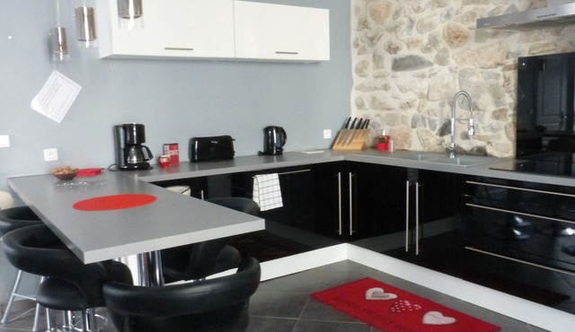 Large house 8 to 10 people, very comfortable and spacious