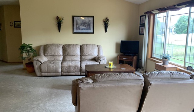 Large house close to grocery stores and schools