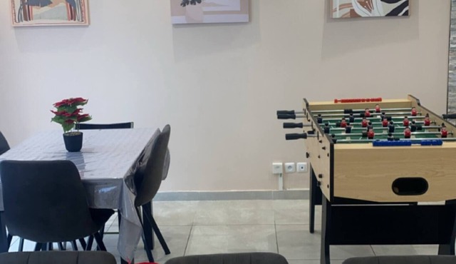 Large house 12 pers, quiet, garden, parking, amenities, near circuit 24H !