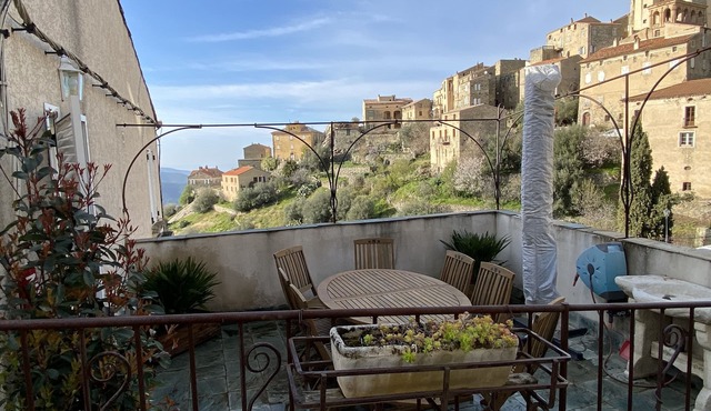Large house in medieval village between sea and mountains with panoramic view
