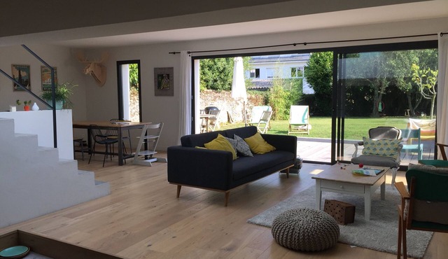 Large house near downtown with large garden in a quiet
