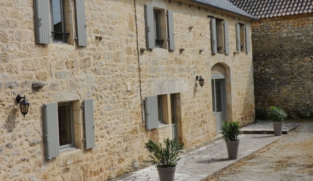 Large house of the 18th in Salignac-Eyvigues in Sarladais.