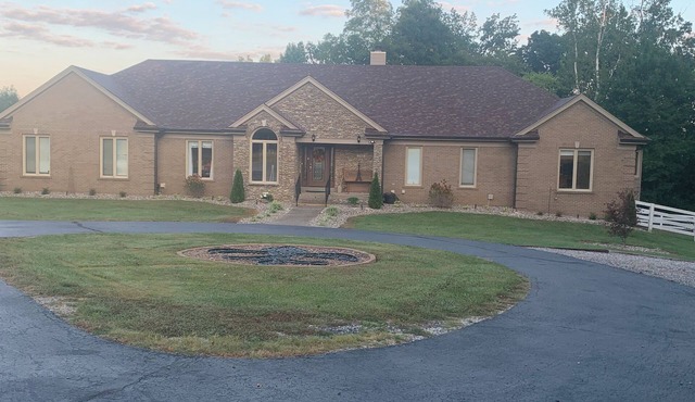 Large house on 5 acres with pool