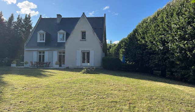Large house Rochecorbon 5mn from Tours